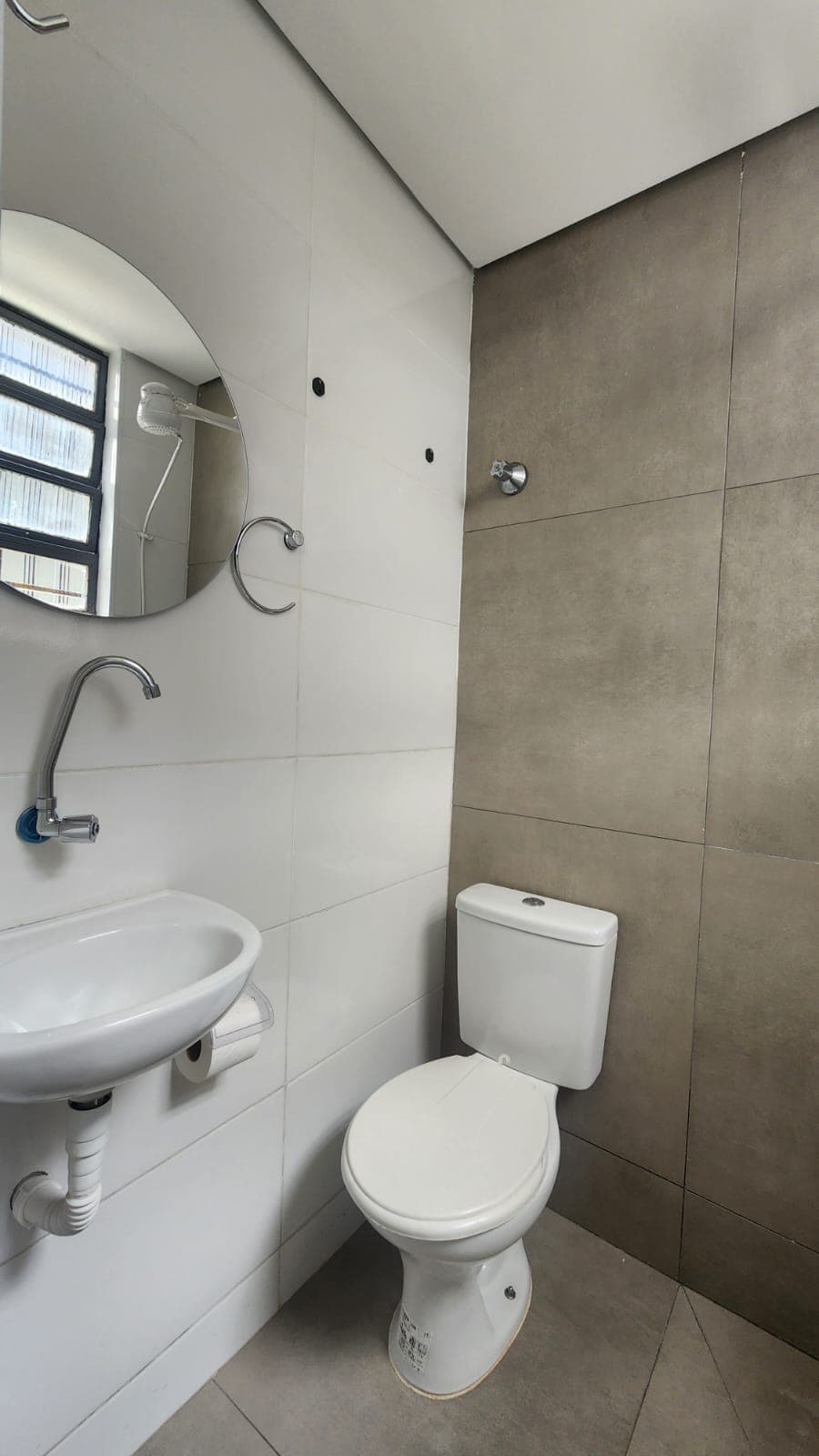 Banheiro social moderno